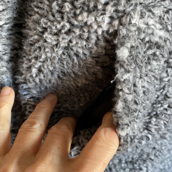 Stoosh fuzzy grey coat size medium. - Picture 6 of 13